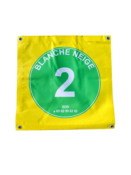 Bâche 60x60cm personnalisable 4 oeillets avec contours renforcés BACH6060